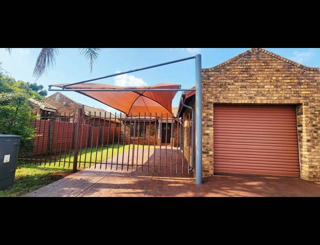 2 BEDROOM HOUSE FOR SALE IN THERESAPARK